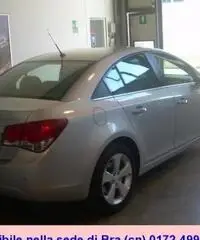 CHEVROLET Cruze 2.0 Diesel 150CV 4 porte LT CHEVROLET Cruze 2.0 Diesel 150CV 4 porte LT