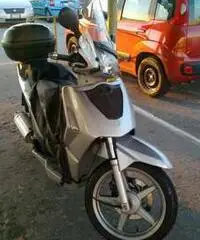 Kymco People 200