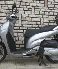 HONDA SH300I