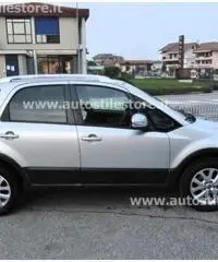 FIAT Sedici 2.0 MJT 16V DPF 4x4 Emotion