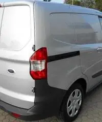 FORD Transit Courier 1.6 TDCi 95CV Van Trend 