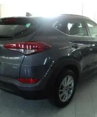 HYUNDAI Tucson 1.7 CRDi XPossible + Pelle e Tetto Apribile - KM0