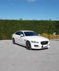 JAGUAR XE 2.0 D Turbo 180CV AWD AUTOM. SOLO 2500 KM !!