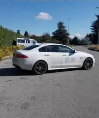 JAGUAR XE 2.0 D Turbo 180CV AWD AUTOM. SOLO 2500 KM !!