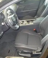 JAGUAR XE 2.0 D Turbo Pure PRONTA CONSEGNA !!