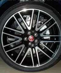 JAGUAR XF 2.0d 180 CV AWD R-Sport Automatico