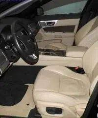 JAGUAR XF 2.2 D SPORTBRAKE LUXURY CV200 - Pochi chilometri!!