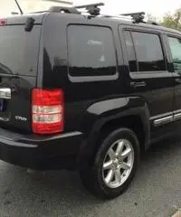 JEEP Cherokee 2.8 CRD DPF Limited Auto +Pelle +Navi +Sens Pdc