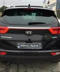 KIA Sportage 1.7 CRDI 2WD +Tetto pan.+Navig+telecamera+Pelle