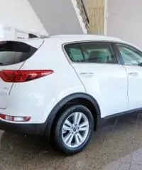 KIA Sportage 1.7 CRDI 2WD +Tetto+Navig+telecamera+Pelle