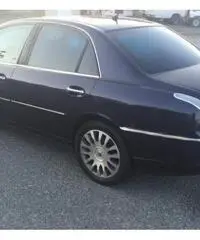 LANCIA Thesis 2.4 JTD 20V aut. Emblema