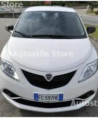 LANCIA Ypsilon 1.2 69 CV 5 porte GPL Ecochic Gold