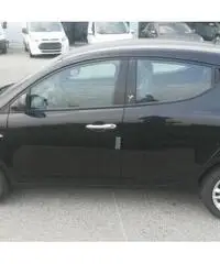 LANCIA Ypsilon 1.2 69 CV 5 porte Silver