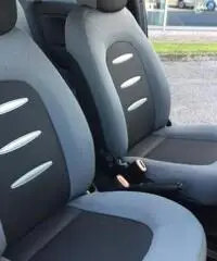 LANCIA Ypsilon 1.3 MJT 75 CV Argento