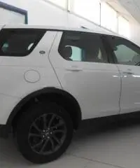 LAND ROVER Discovery Sport 2.2 SD4 HSE LAND ROVER Discovery Sport 2.2 SD4 HSE