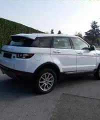 LAND ROVER Range Rover Evoque 2.2 TD4 5p. Pure