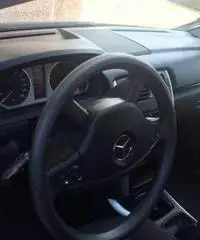 Mercedes B180 cerchi 17 2016 grigia