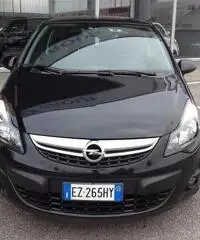 Opel Corsa 1.2 gpl tech 3p PARI AL NUOVO