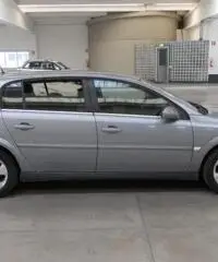 OPEL Signum 2.2 16V DTI Elegance