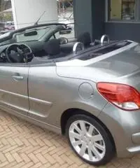 PEUGEOT 207 1.6 8V HDi 112CV CC Active