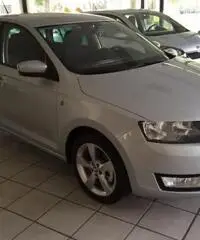 SKODA Rapid Spaceback 1.6 TDI CR 105 CV Ambition