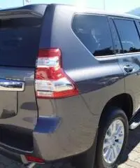 TOYOTA Land Cruiser 2.8 D4-D A/T 5 porte Style MY 16 AUTOCARRO NUOVO!