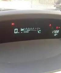 TOYOTA Yaris 1.4 D-4D DPF 3 porte Sol