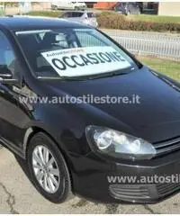 VOLKSWAGEN Golf 1.6 TDI DPF 5p. Confortline VOLKSWAGEN Golf 1.6 TDI DPF 5p. Confortline