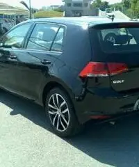 VOLKSWAGEN Golf 1.6 TDI 110 CV 5p. Business BlueMotion VOLKSWAGEN Golf 1.6 TDI 110 CV 5p. Business BlueMotion