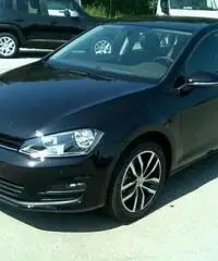 VOLKSWAGEN Golf 1.6 TDI 110 CV 5p. Business BlueMotion VOLKSWAGEN Golf 1.6 TDI 110 CV 5p. Business BlueMotion