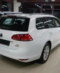 VOLKSWAGEN Golf Variant 1.6 TDI 105 CV Trendline BlueMotion