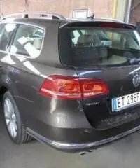 VOLKSWAGEN Passat Variant Var. Bs. 2.0 TDI DSG High. BMT