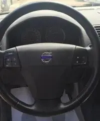 VOLVO C30 2.0 D Momentum