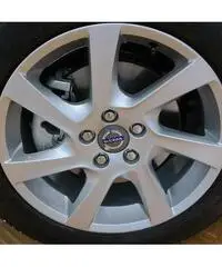 Volvo V70 NUOVA D4 MOMENTUM AUTO Volvo V70 NUOVA D4 MOMENTUM AUTO