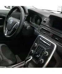 Volvo V70 NUOVA D4 MOMENTUM AUTO Volvo V70 NUOVA D4 MOMENTUM AUTO