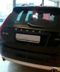 VOLVO XC90 D5 AWD Geartronic 7 posti Momentum