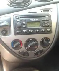Vendo Ford Focus