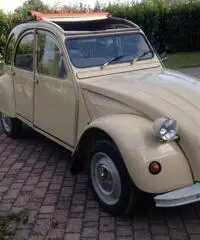 Citroen 2cv bellissima
