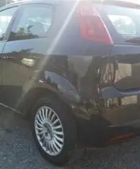 FIAT Grande Punto 1.3 MJT 75 CV 3 porte FIAT Grande Punto 1.3 MJT 75 CV 3 porte
