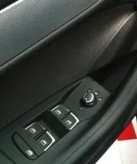 AUDI Q3 2.0 TDI Advanced SOLI 39.000 KM!!!