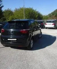 CITROEN C4 1.6 e-HDi 110 airdream Attraction