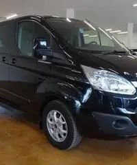 FORD Tourneo Custom 300 2.2 TDCi 125CV PC Limited FORD Tourneo Custom 300 2.2 TDCi 125CV PC Limited