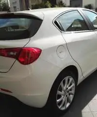 ALFA ROMEO Giulietta 1.6 JTDm-2 105 CV Distinctive