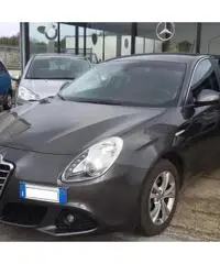 Alfa romeo Giulietta 1.6 JTD 105 CV Distinctive Alfa romeo Giulietta 1.6 JTD 105 CV Distinctive