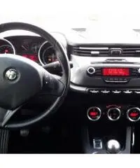 Alfa romeo Giulietta 1.6 JTD 105 CV Distinctive Alfa romeo Giulietta 1.6 JTD 105 CV Distinctive