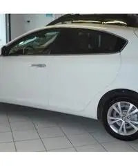 Alfa Romeo Giulietta 1.6 Jtdm-2 105 CV Distinctive