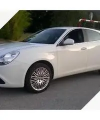 ALFA ROMEO Giulietta - 2012 ALFA ROMEO Giulietta - 2012