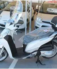 HONDA SH 300 NUOVO anno 2014 KM 0