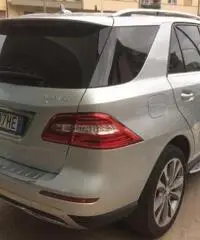MERCEDES-BENZ ML 250 BlueTEC 4Matic Sport MERCEDES-BENZ ML 250 BlueTEC 4Matic Sport