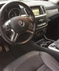 MERCEDES-BENZ ML 250 BlueTEC 4Matic Sport MERCEDES-BENZ ML 250 BlueTEC 4Matic Sport